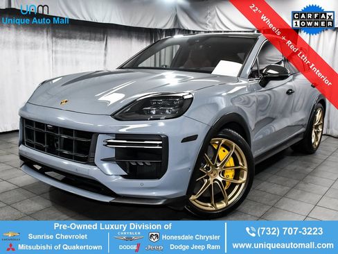 Used 2024 Porsche Cayenne Turbo GT image 1
