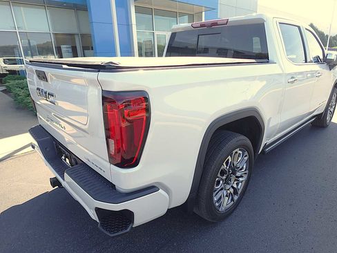 Used 2024 GMC Sierra 1500 Denali Ultimate AWD/4WD image 3