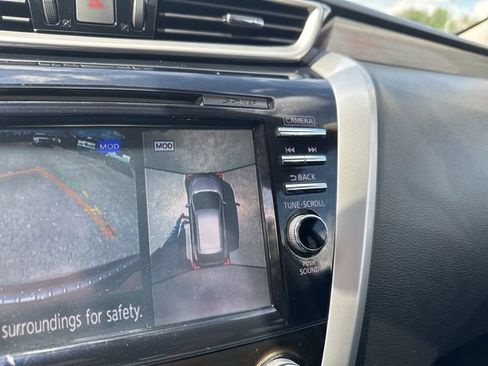 Used 2015 Nissan Murano SL w/ SL Technology Package FWD image 36