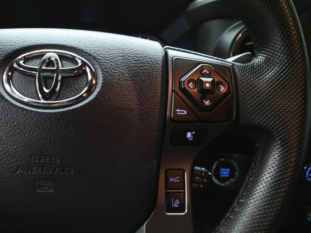 Used 2019 Toyota Tacoma TRD Sport w/ Technology Package AWD/4WD image 22