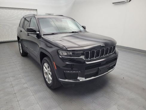 Used 2023 Jeep Grand Cherokee L Limited AWD/4WD image 13