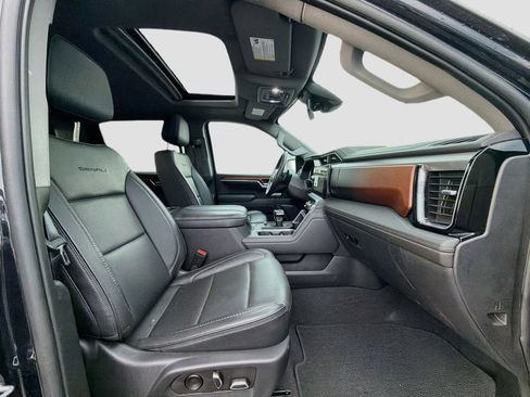 Used 2023 GMC Sierra 1500 Denali AWD/4WD image 31