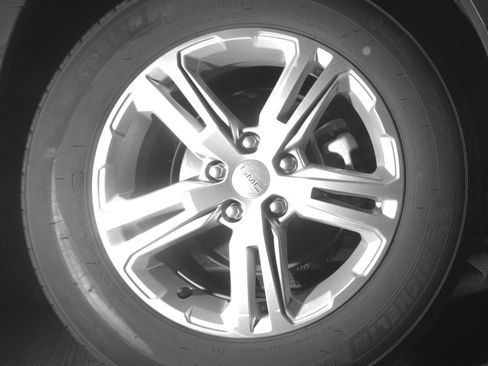 Used 2024 GMC Terrain SLE FWD image 15