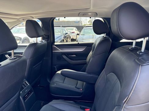 Used 2024 MAZDA CX-90 Plug-In Hybrid w/ Premium Pkg AWD/4WD image 13