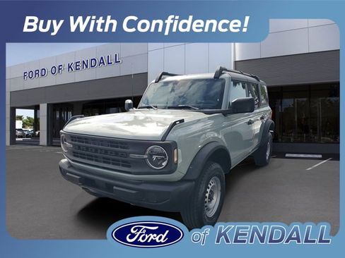 Used 2022 Ford Bronco 4-Door image 1