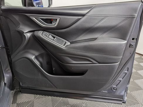 Used 2020 Subaru Forester Limited image 31