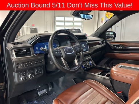Used 2024 GMC Yukon Denali Ultimate AWD/4WD image 15