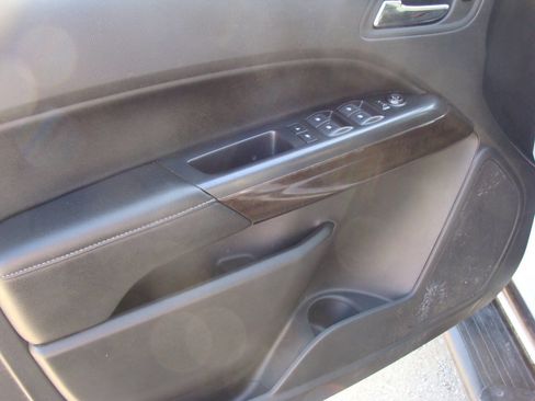 Used 2022 GMC Canyon Elevation image 16