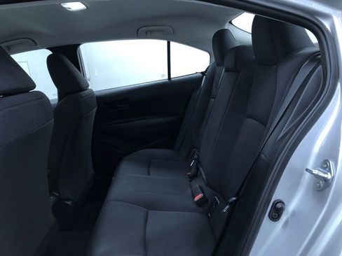 Used 2025 Toyota Corolla LE image 21