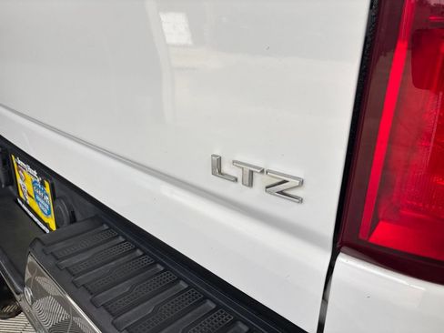 Used 2023 Chevrolet Silverado 2500 LTZ w/ LTZ Convenience Package AWD/4WD image 43