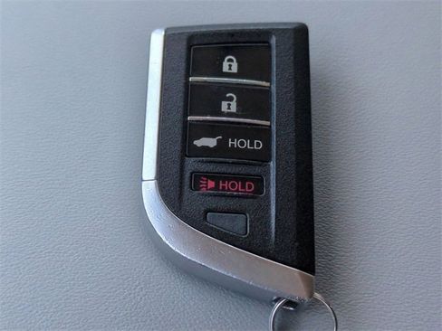 Used 2022 Acura MDX SH-AWD w/ Technology Package image 30