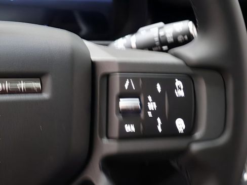 New 2025 Land Rover Defender 110 S image 26