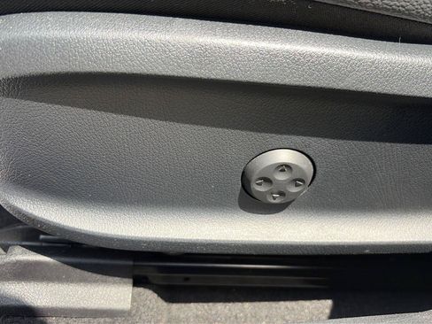 Used 2025 Mercedes-Benz CLA 250 4MATIC image 16