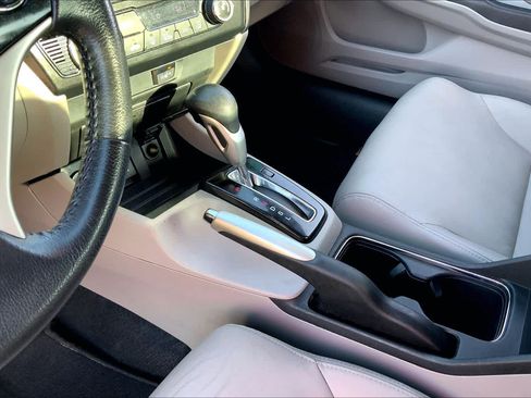 Used 2014 Honda Civic EX-L image 16