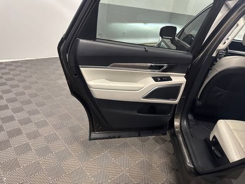 Used 2021 Kia Telluride SX w/ SX Prestige Package AWD/4WD image 12