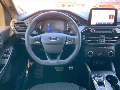 Used 2024 Ford Escape ST-Line image 10
