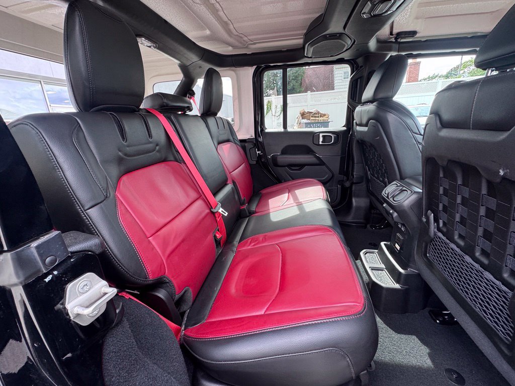 Used 2023 Jeep Wrangler Unlimited Rubicon 4xe AWD/4WD image 21