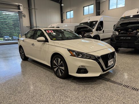 Used 2022 Nissan Altima 2.5 SL AWD/4WD image 3