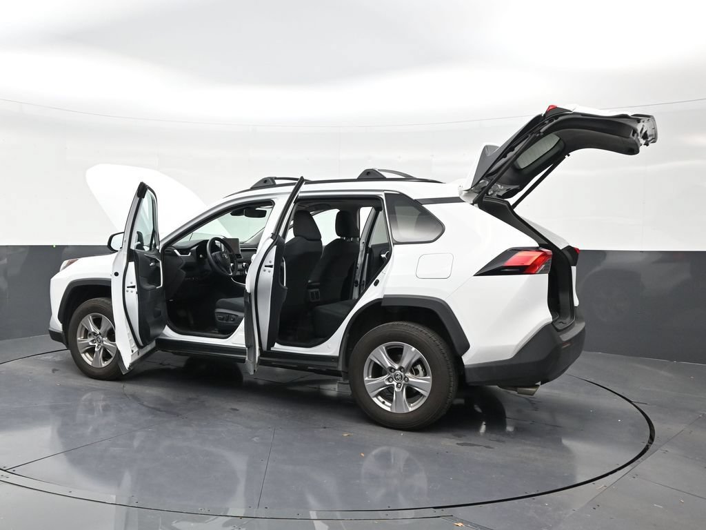 Used 2025 Toyota RAV4 XLE w/ Convenience Package AWD/4WD image 31