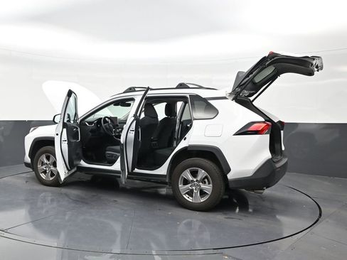 Used 2025 Toyota RAV4 XLE w/ Convenience Package AWD/4WD image 31