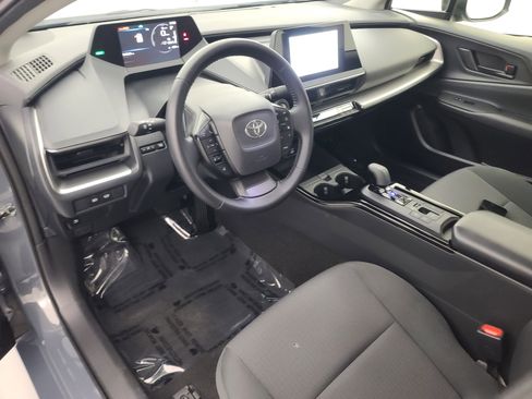 Used 2025 Toyota Prius LE image 22