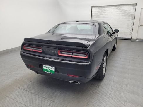 Used 2019 Dodge Challenger SXT RWD image 7