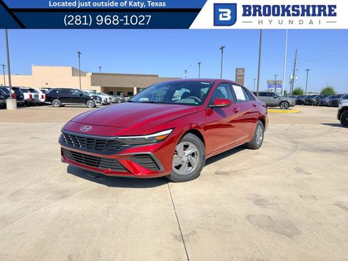 Used 2024 Hyundai Elantra SE FWD image 1