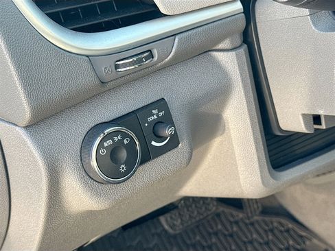 Used 2015 Chevrolet Traverse LS image 10