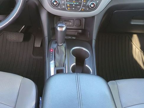 Used 2019 Chevrolet Equinox Premier AWD/4WD image 19