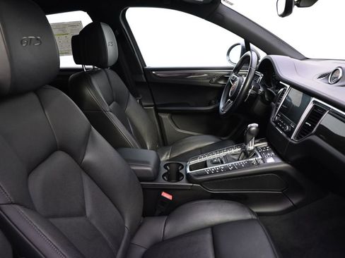 Used 2018 Porsche Macan GTS AWD/4WD image 16