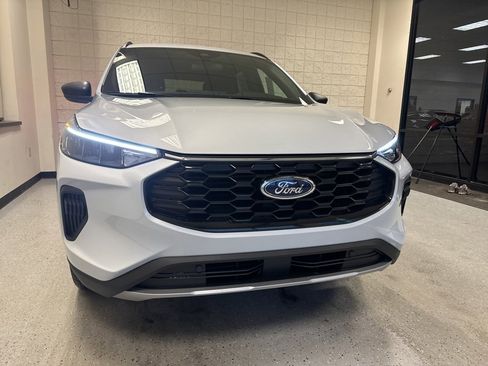 New 2026 Ford Escape ST-Line w/ Tech Pack #1 image 9