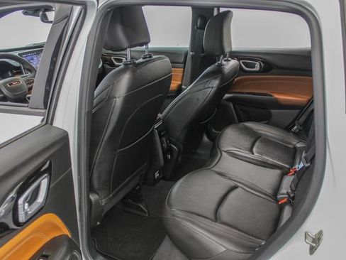 Used 2024 Jeep Compass Limited AWD/4WD image 16