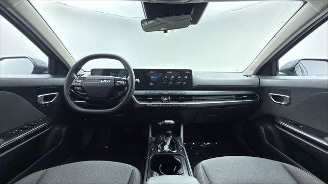 Used 2025 Kia K4 FWD image 26