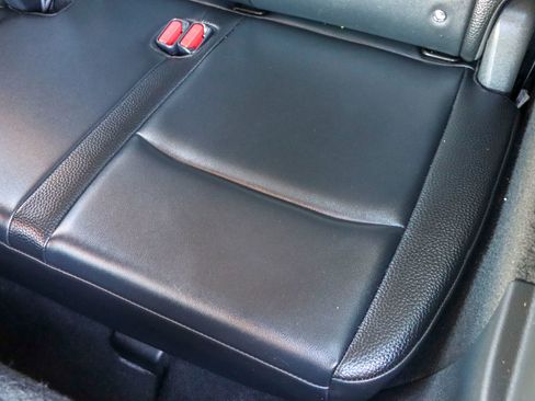 Used 2022 Nissan Pathfinder SL image 19