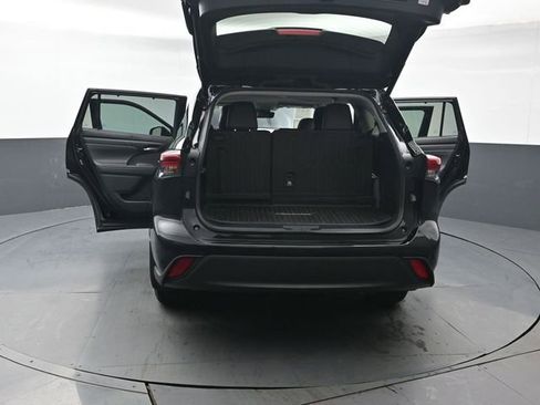 Certified 2023 Toyota Highlander XLE image 55