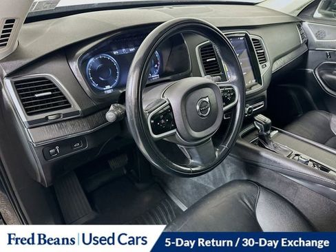 Used 2020 Volvo XC90 T6 Momentum w/ Protection Package image 10