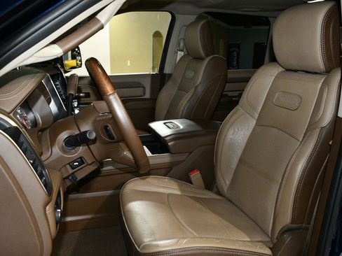 Used 2021 RAM 3500 Limited AWD/4WD image 7