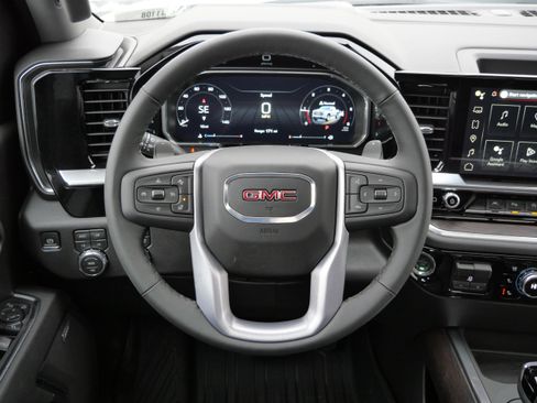 New 2026 GMC Sierra 1500 SLT w/ SLT Premium Plus Package image 7