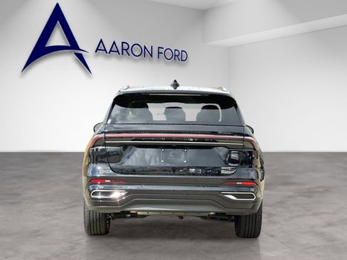 Used 2024 Lincoln Nautilus Black Label AWD/4WD image 5