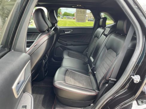 Certified 2024 Ford Edge ST-Line AWD/4WD image 11