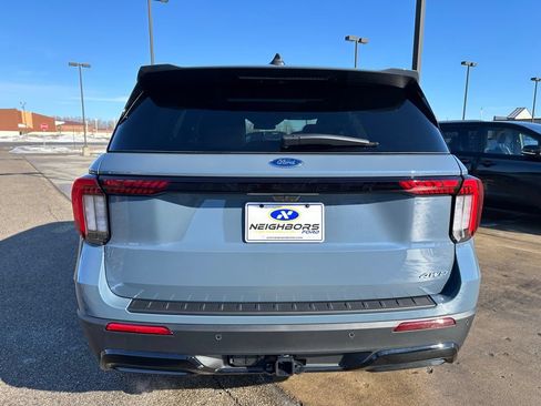New 2026 Ford Explorer ST-Line w/ ST-Line Street Pack AWD/4WD image 4