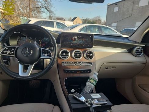 Used 2022 Mercedes-Benz GLC 300 GLC 300 image 6