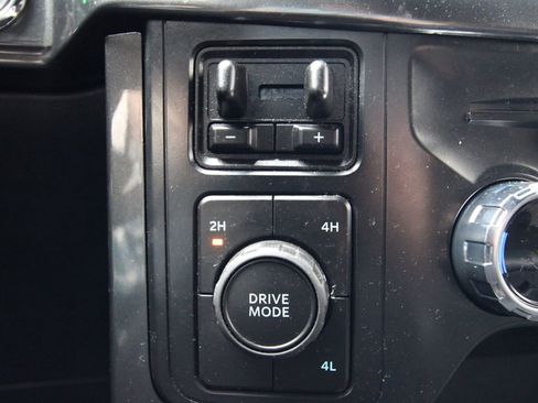 Used 2022 Ford F150 XLT w/ Equipment Group 302A High image 26