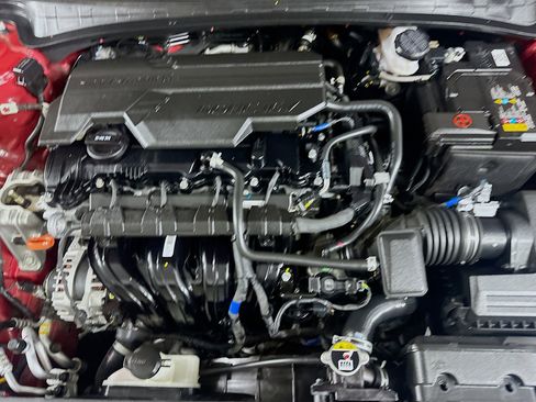 Used 2024 Hyundai Elantra SEL image 32