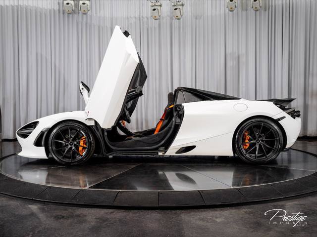 Used 2020 McLaren 720S Performance RWD image 15