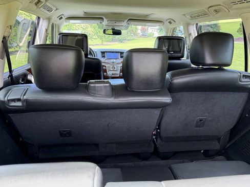 Used 2019 INFINITI QX80 Luxe w/ Proassist Package RWD image 2
