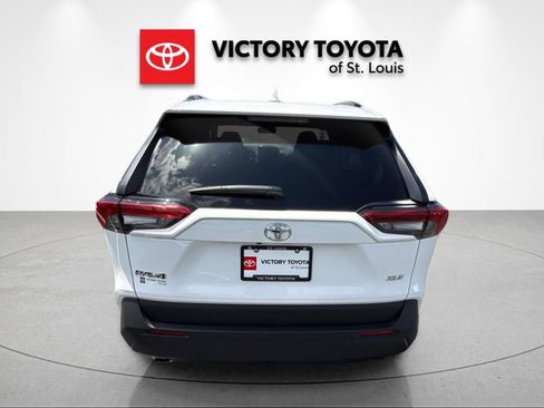 Used 2025 Toyota RAV4 XLE FWD image 4