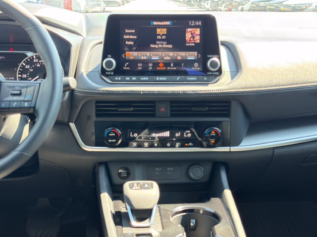 Certified 2026 Nissan Rogue SV FWD image 21