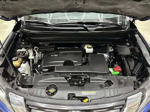 Used 2020 Nissan Pathfinder SL image 7