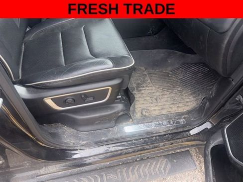 Used 2019 RAM 1500 Laramie w/ Sport Appearance Package AWD/4WD image 13